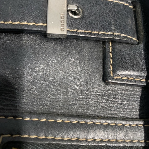 Authentic Vintage Gucci Leather Purse - Picture 4 of 6